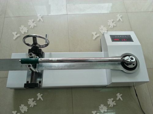 扭矩扳手測(cè)量?jī)x圖片