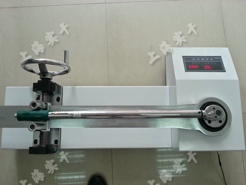 扭矩扳手測(cè)量?jī)x圖片